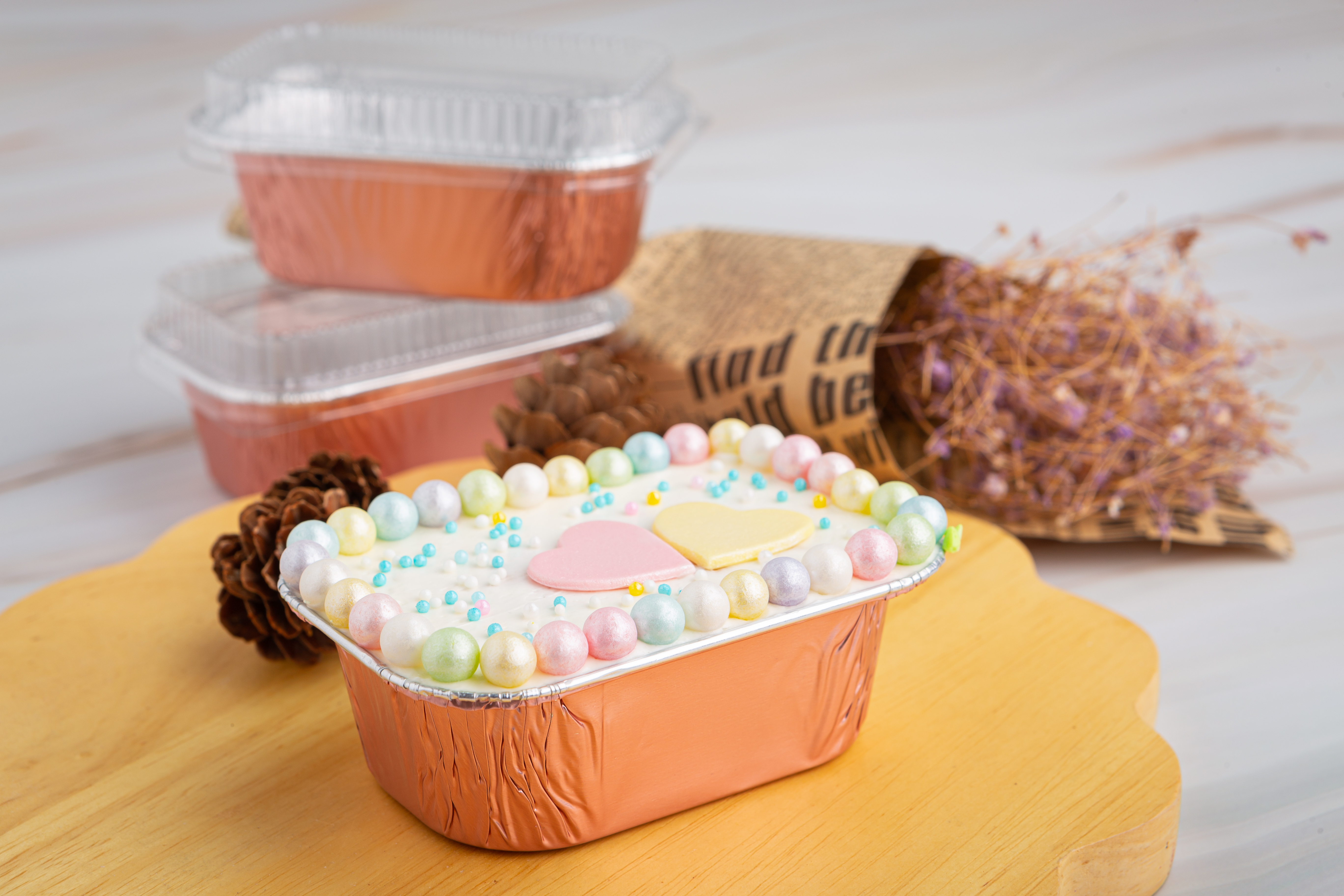 ถ้วยฟอยล์ ทรงเหลี่ยม สีโรสโกลด์ พร้อมฝา No.4003 (10 ชุด/แพ็ค)